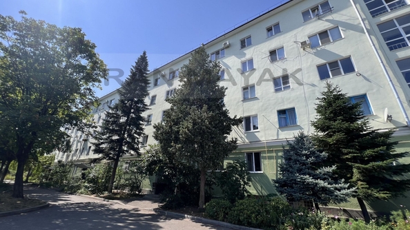 
   Продам 3-комнатную, 60.5 м², Жуковского ул, 66

. Фото 1.