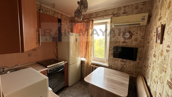 
   Продам 4-комнатную, 61.7 м², Чкалова ул, 77

. Фото 5.