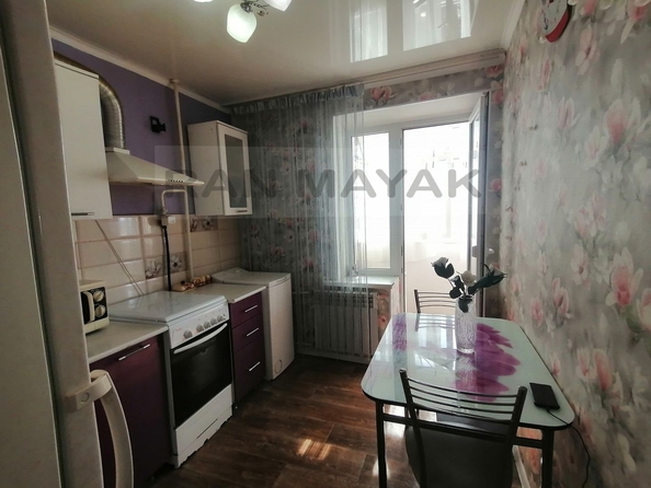 
   Продам 2-комнатную, 47 м², Ленина ул, 23

. Фото 1.