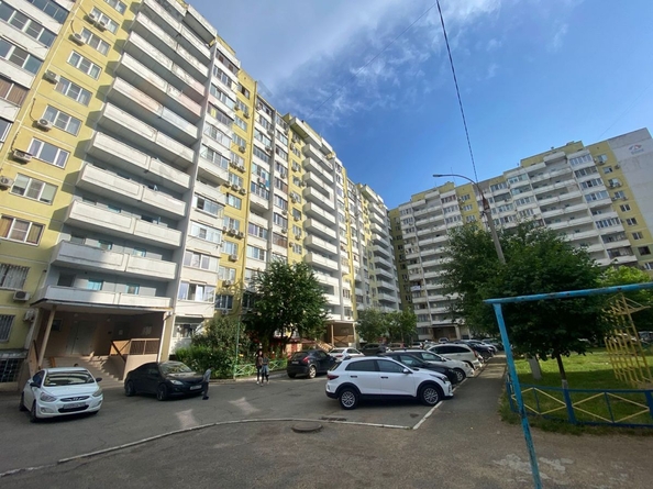 
   Продам 3-комнатную, 93 м², Академика Лукьяненко П.П. ул, 103

. Фото 1.