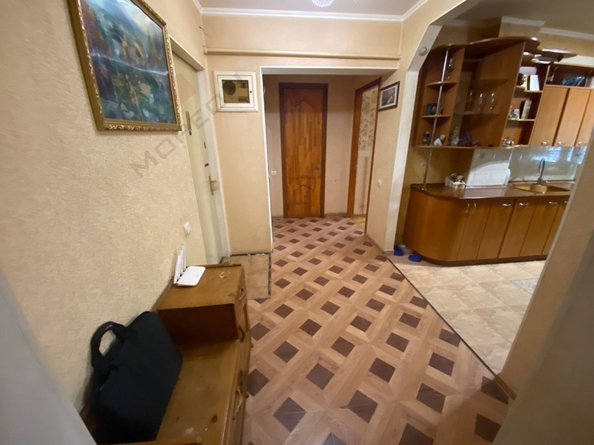 
   Продам 2-комнатную, 51 м², Думенко ул, 8

. Фото 8.