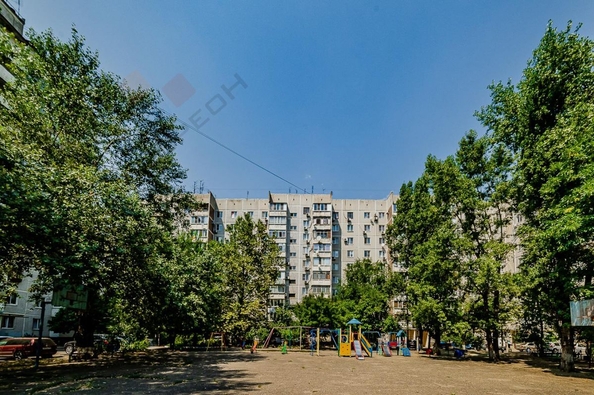 
   Продам 4-комнатную, 81.7 м², 70-летия Октября ул, 34

. Фото 32.