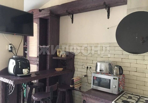 
   Продам 3-комнатную, 107 м², Полтавская ул, 14

. Фото 6.