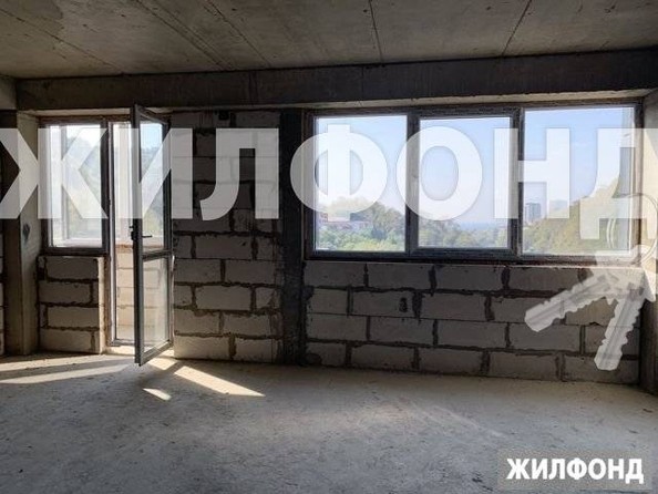 
   Продам 1-комнатную, 26 м², Амбровая ул, 10

. Фото 2.