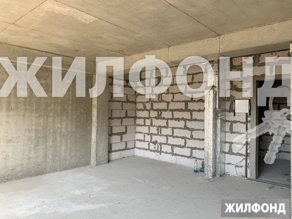 
   Продам 1-комнатную, 26 м², Амбровая ул, 10

. Фото 3.