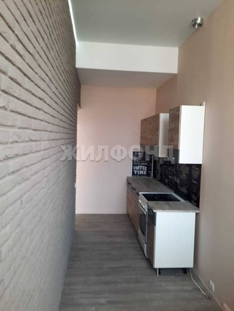 
   Продам 1-комнатную, 40 м², Клубничная ул, 32

. Фото 1.
