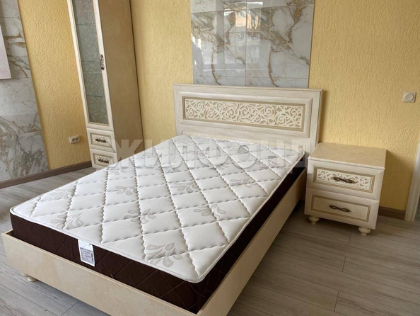 
   Продам 2-комнатную, 101 м², Малышева ул, 11

. Фото 10.