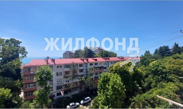 
   Продам 1-комнатную, 30 м², Ворошиловская ул, 3

. Фото 1.