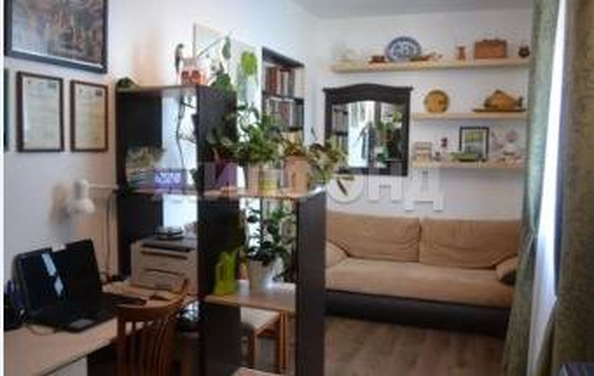 
   Продам 3-комнатную, 107 м², Клубничная ул, 82

. Фото 3.