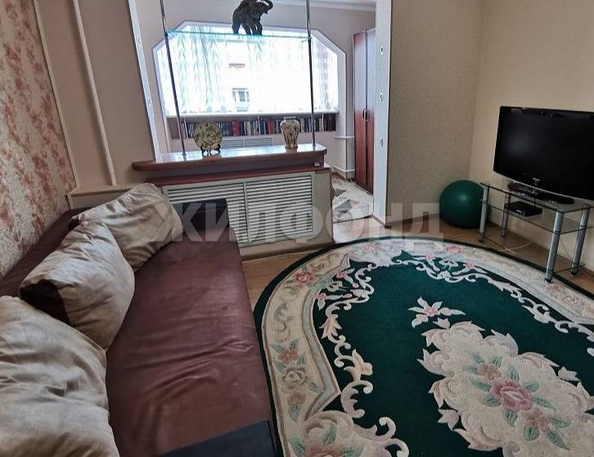 
   Продам 2-комнатную, 54 м², Кольцевая ул, 2/1

. Фото 2.