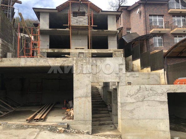 
   Продам дом, 380 м², Сочи

. Фото 1.