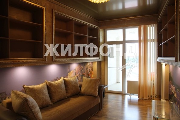 
   Продам 5-комнатную, 650 м², , 94/27

. Фото 16.