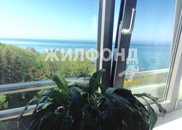 
   Продам 3-комнатную, 150.8 м², , 92/5

. Фото 7.