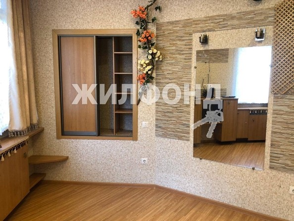 
   Продам 2-комнатную, 45 м², Тепличная ул, 40

. Фото 4.