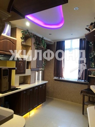 
   Продам 2-комнатную, 45 м², Тепличная ул, 40

. Фото 6.