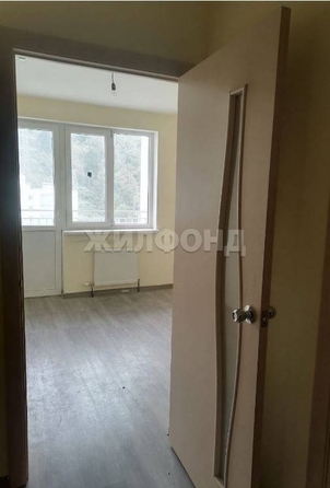
   Продам 1-комнатную, 40 м², Тепличная ул, 63к2

. Фото 3.
