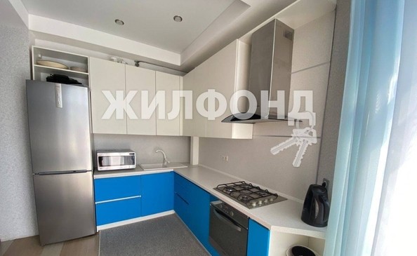 
   Продам 2-комнатную, 42 м², Тепличная ул, 16/6

. Фото 4.