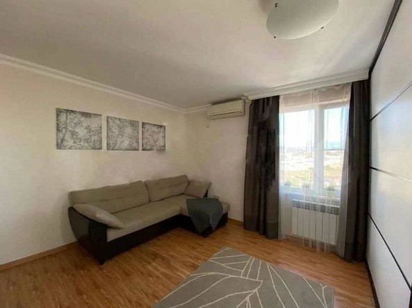 
   Продам 2-комнатную, 54 м², Голубые дали ул, 20/2

. Фото 4.