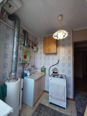 
   Продам 3-комнатную, 50 м², Толстого ул, 62

. Фото 4.