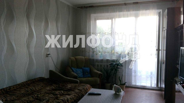 
   Продам 1-комнатную, 40 м², А.Макарова ул, 41

. Фото 1.