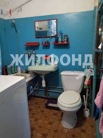 
   Продам 1-комнатную, 40 м², А.Макарова ул, 41

. Фото 4.