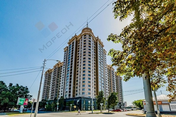 
   Продам 3-комнатную, 130 м², Дзержинского ул, 95

. Фото 40.