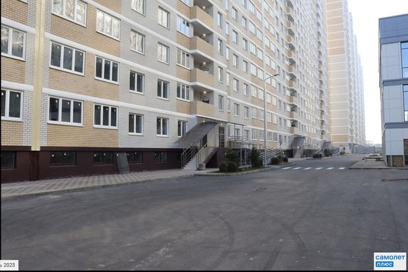 
   Продам 1-комнатную, 37 м², Славянка, литера 10

. Фото 5.