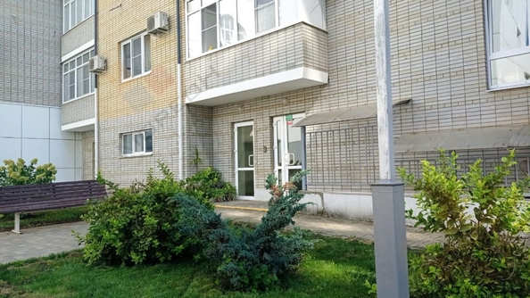 
   Продам 2-комнатную, 106 м², Дзержинского ул, 93/1

. Фото 1.