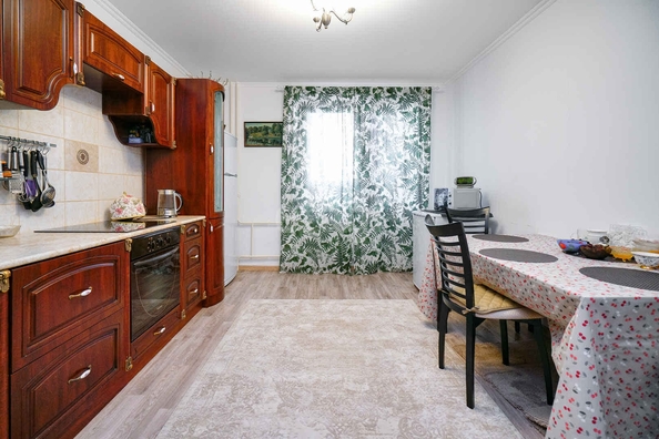 
   Продам 3-комнатную, 85 м², Черкасская ул, 60/1

. Фото 4.