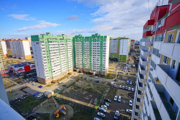 
   Продам 3-комнатную, 85 м², Черкасская ул, 60/1

. Фото 28.