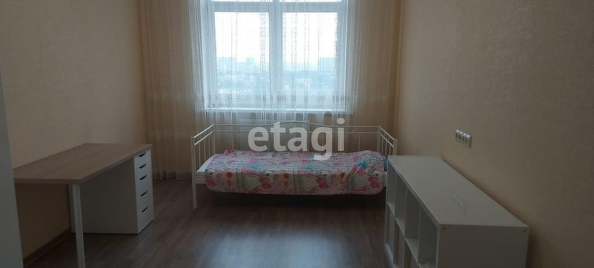 
   Продам 2-комнатную, 63.5 м², Шоссе Нефтяников ул, 22/1

. Фото 5.