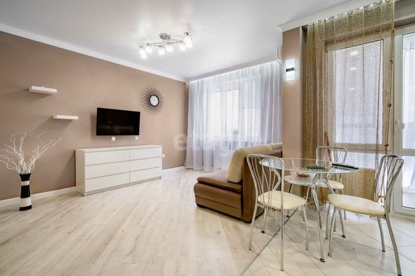 
   Продам 1-комнатную, 42 м², Уральская ул, 75/1

. Фото 1.