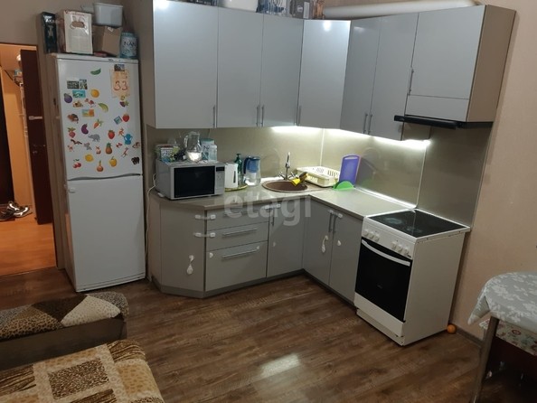 
   Продам 1-комнатную, 40.5 м², Артезианская ул, 10

. Фото 3.