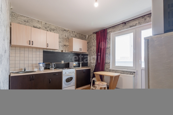 
   Продам 1-комнатную, 37.5 м², Черкасская ул, 131

. Фото 8.