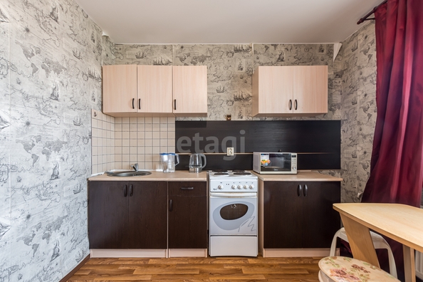 
   Продам 1-комнатную, 37.5 м², Черкасская ул, 131

. Фото 10.