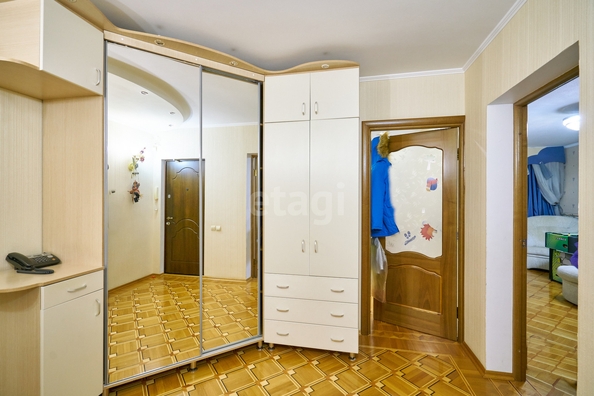 
   Продам 3-комнатную, 77.7 м², Симферопольская ул, 56

. Фото 19.