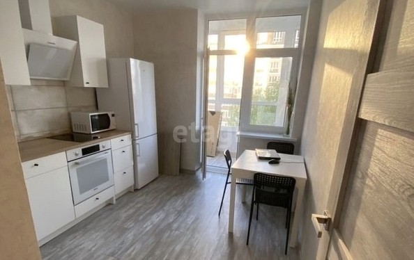 
   Продам 1-комнатную, 32.1 м², Конгрессная ул, 27

. Фото 1.