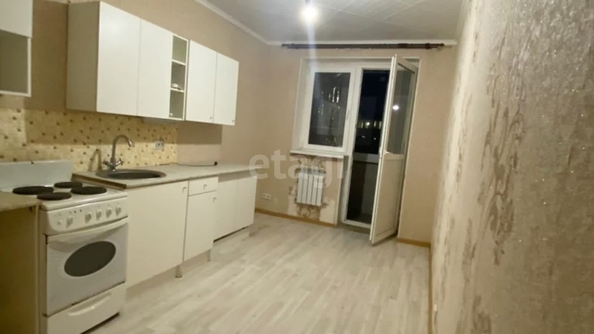 
   Продам 1-комнатную, 33 м², Сергиевская ул, 10/1  1

. Фото 2.