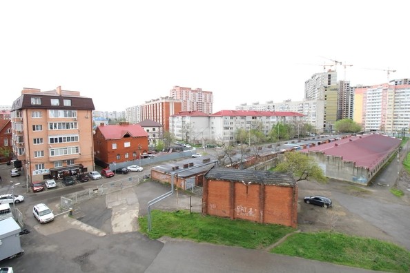 
   Продам 2-комнатную, 71.5 м², Богучарская ул, 2а

. Фото 13.