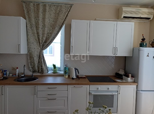 
   Продам 2-комнатную, 61.2 м², Лиссабонская ул, 109/28

. Фото 3.