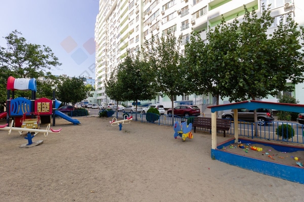 
   Продам 2-комнатную, 64.3 м², Сормовская ул, 208/1

. Фото 44.