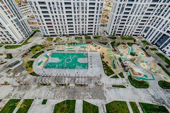 
   Продам 2-комнатную, 56.6 м², Питерская ул, 40

. Фото 1.