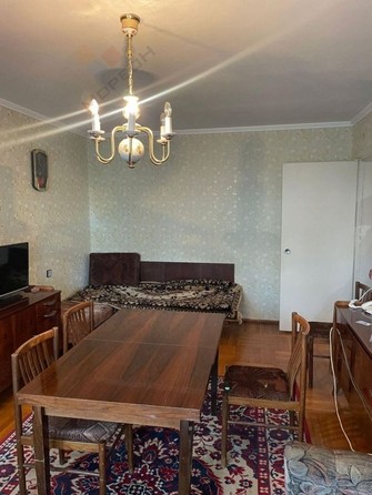 
   Продам 2-комнатную, 54 м², Игнатова ул, 51

. Фото 2.