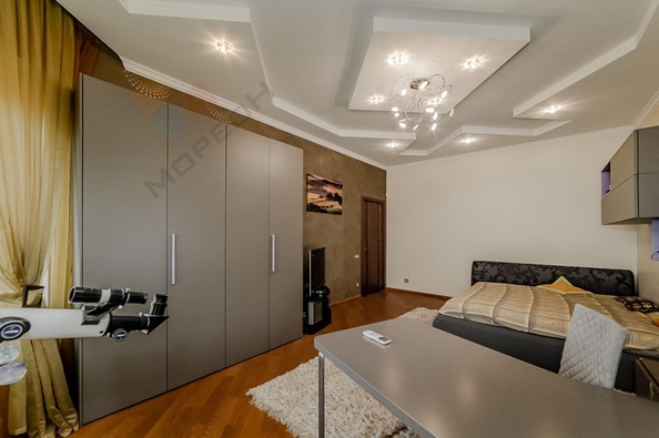 
   Продам дом, 330 м², Краснодар

. Фото 13.