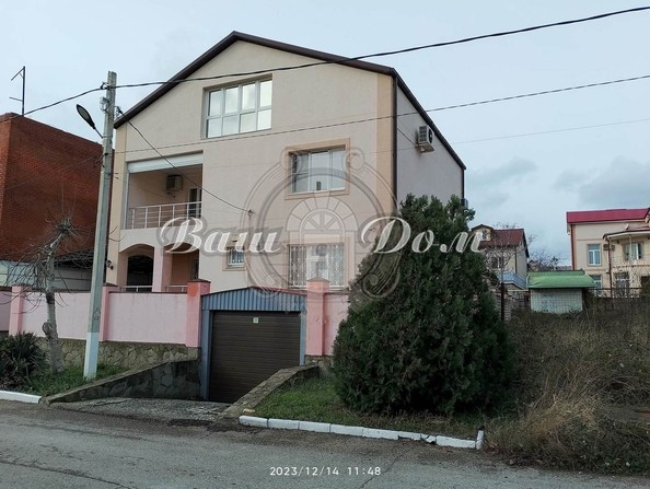 
   Продам дом, 374 м², Геленджик

. Фото 1.