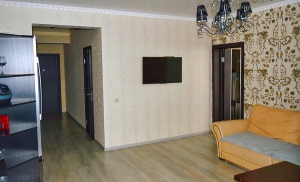 
   Продам 2-комнатную, 63 м², Есауленко ул, 1Б

. Фото 10.