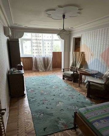 
   Продам 4-комнатную, 78 м², Думенко ул, 6

. Фото 1.