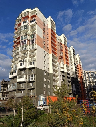 
   Продам 2-комнатную, 51.4 м², Западный Обход ул, 39/1к3

. Фото 1.