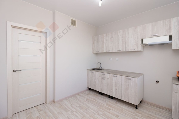 
   Продам 2-комнатную, 50.3 м², Бородинская ул, 152

. Фото 10.