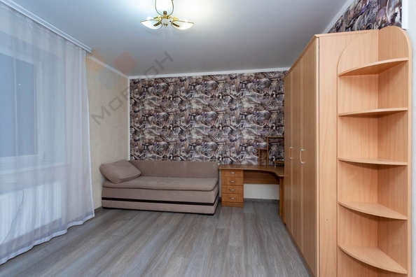 
   Продам 2-комнатную, 53.9 м², Московская ул, 129

. Фото 4.